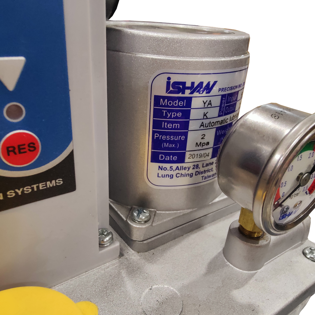 YAK-3L-220V|3L 220V Lubricator with pressure switch and level switch(w/ display and timer)