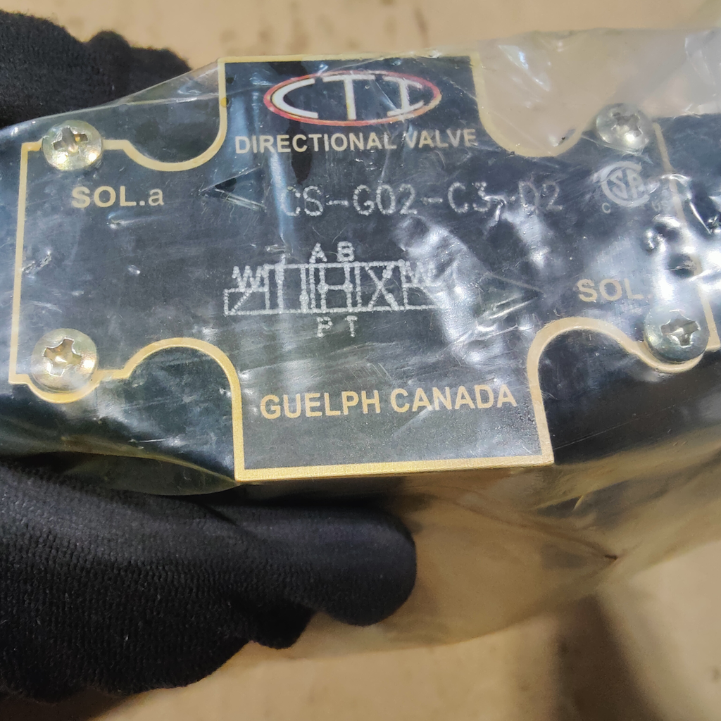 CS-G02-C3-D2|D03 valve, 3 position, all ports open, 24VDC wiring box